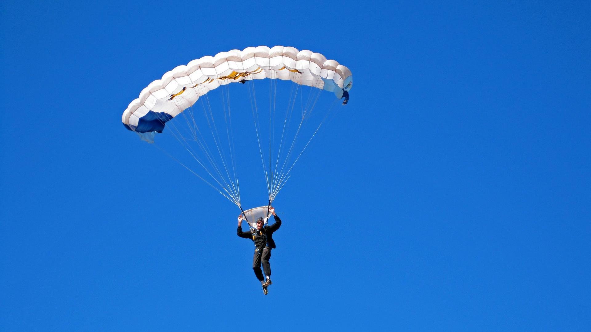 KAIYUN 中国大陆-新球场照明系统投用，夜场比赛视觉升级，球场照明灯啥品牌好