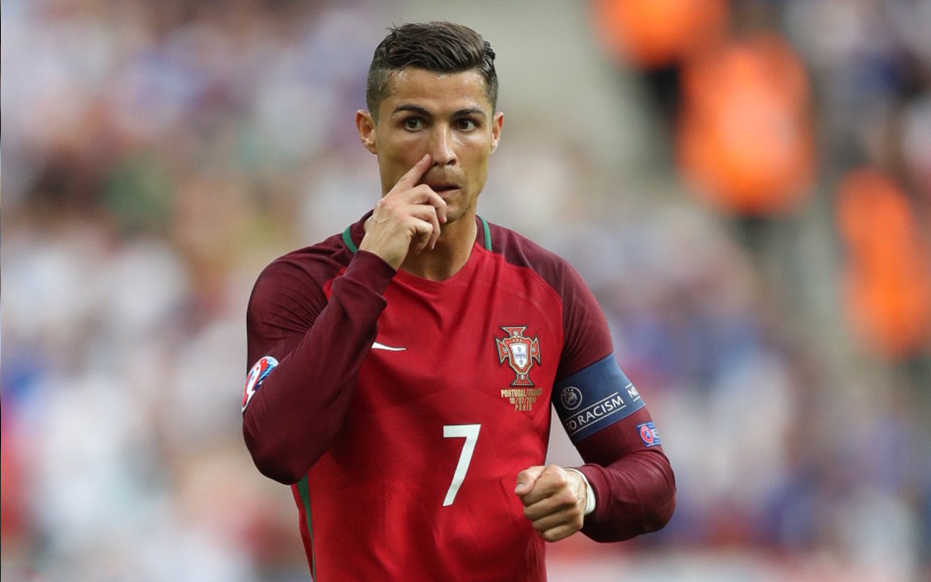 _观众热情高涨，现场气氛火爆！_，观众们热情高涨