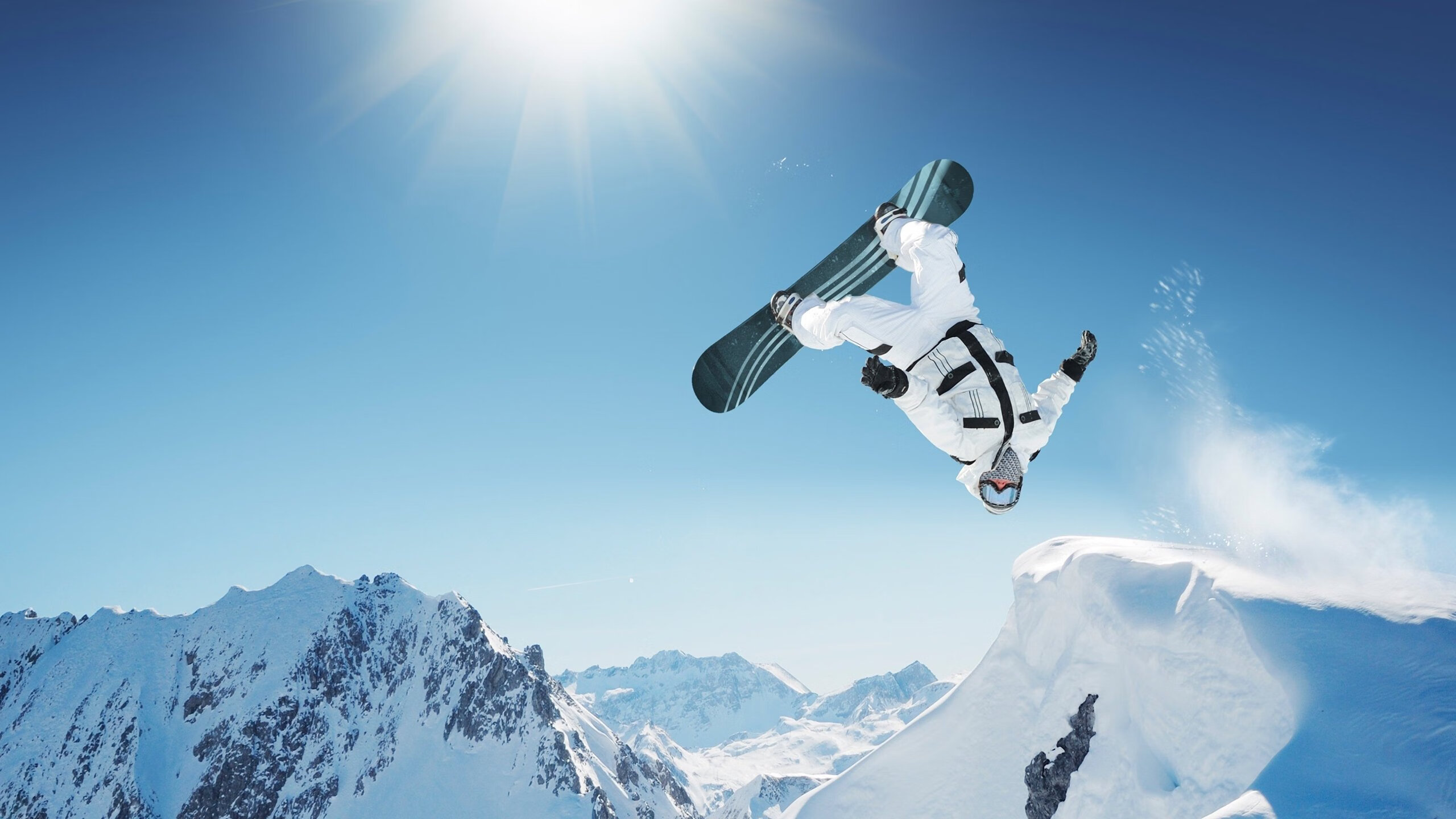 终场“绝杀”瞬间：点燃球迷激情的巅峰时刻，球星绝杀视频